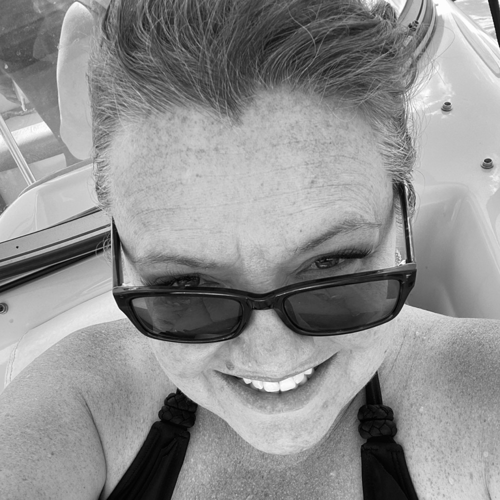 Meet your Posher, Cari
